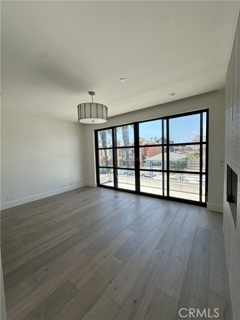 Detail Gallery Image 20 of 36 For 230 2nd St, Huntington Beach,  CA 92648 - 3 Beds | 3/2 Baths