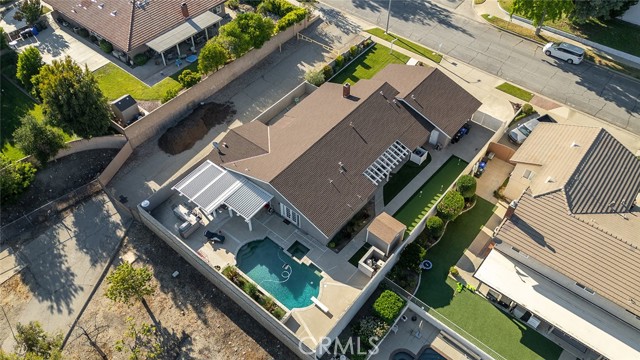 1092 Deborah Street, Upland CA: https://media.crmls.org/medias/61c9d9f6-c72a-4a76-b09e-45ba8b6614dc.jpg