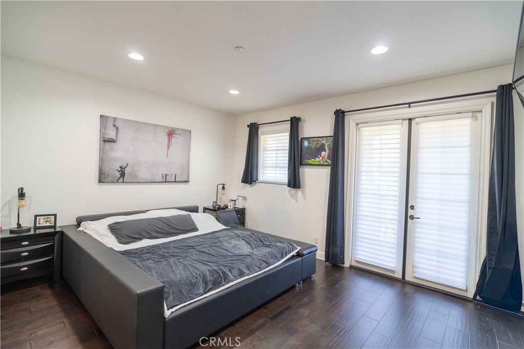 MLS #OC25199946 image #15