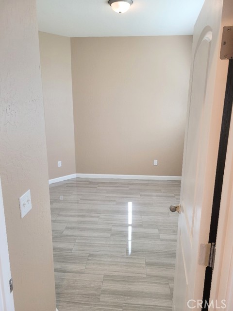 Detail Gallery Image 9 of 17 For 3414 N Oakwood St, Visalia,  CA 93291 - 3 Beds | 2 Baths