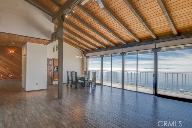 Detail Gallery Image 9 of 25 For 751 Bolsana, Laguna Beach,  CA 92651 - 4 Beds | 3/1 Baths