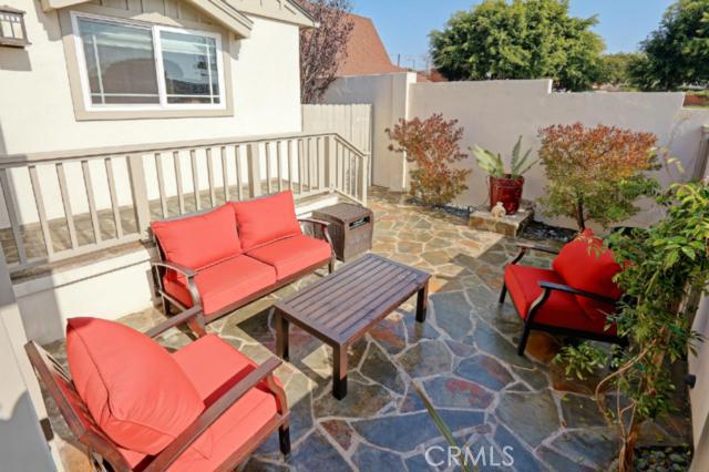 231 Avenue D, Redondo Beach, California 90277, 3 Bedrooms Bedrooms, ,2 BathroomsBathrooms,Residential,Sold,Avenue D,SB15030206