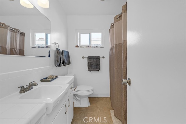 6640 Darby Avenue, Reseda CA: https://media.crmls.org/medias/61cb4707-9aef-42eb-86d7-17c3d6bf8740.jpg