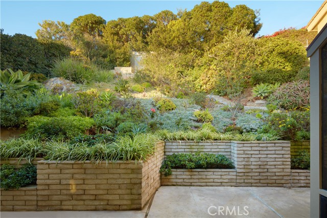 Detail Gallery Image 29 of 33 For 3024 Breakers Dr, Corona Del Mar,  CA 92625 - 7 Beds | 5/1 Baths
