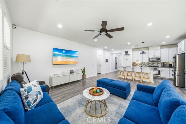 Detail Gallery Image 17 of 54 For 29193 Black Oak, Lake Elsinore,  CA 92530 - 3 Beds | 2 Baths