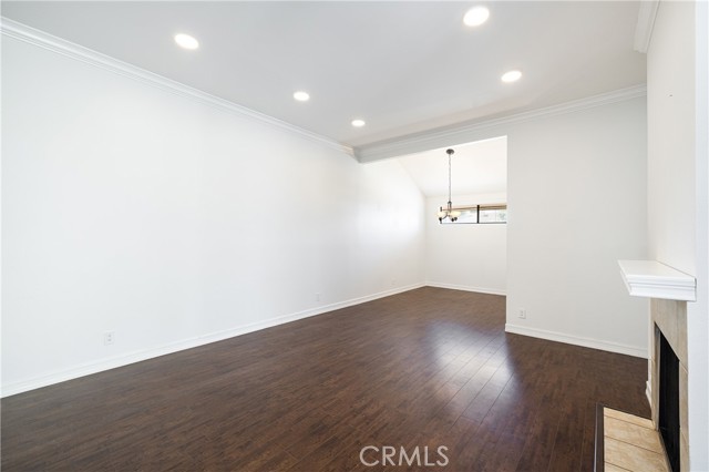 Detail Gallery Image 8 of 25 For 22421 Sherman Way #1,  West Hills,  CA 91307 - 2 Beds | 2 Baths