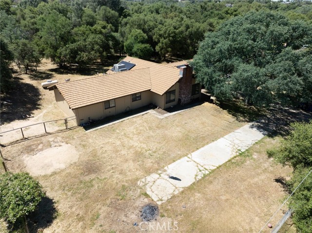Detail Gallery Image 4 of 37 For 47440 Hopi Ave, Coarsegold,  CA 93614 - 3 Beds | 2 Baths