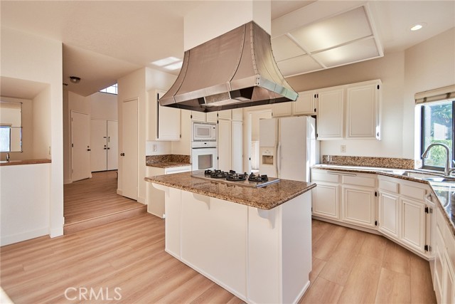 Detail Gallery Image 11 of 31 For 24352 Rimford Pl, Diamond Bar,  CA 91765 - 4 Beds | 3 Baths