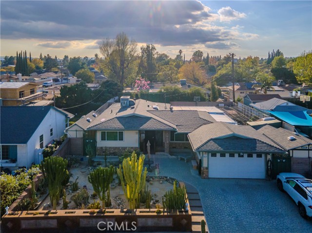 Detail Gallery Image 4 of 43 For 10909 Ruffner Ave, Granada Hills,  CA 91344 - 3 Beds | 2 Baths