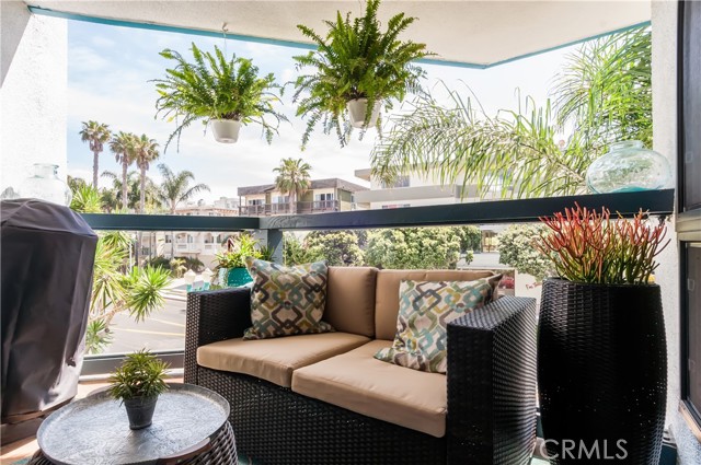 Detail Gallery Image 13 of 15 For 575 Esplanade #302,  Redondo Beach,  CA 90277 - 3 Beds | 2 Baths