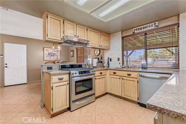 Image 13 of 33 For 36807 95th Street