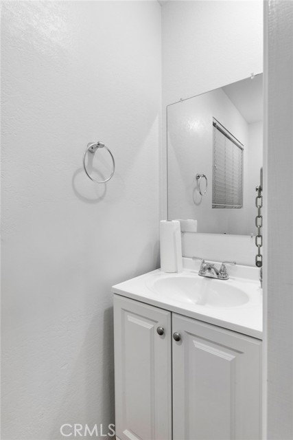 Detail Gallery Image 24 of 41 For 27919 St Bernard Ln, Lake Arrowhead,  CA 92352 - 4 Beds | 2 Baths