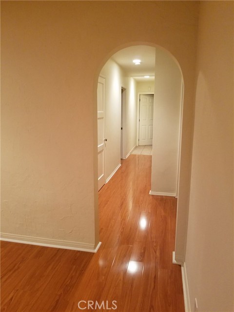 Detail Gallery Image 13 of 24 For 5056 Newcastle Ave, Encino,  CA 91316 - 3 Beds | 2 Baths