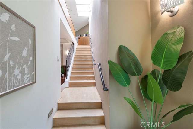 Detail Gallery Image 16 of 43 For 1569 N Coast #3,  Laguna Beach,  CA 92651 - 2 Beds | 2 Baths