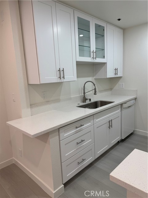 Detail Gallery Image 5 of 13 For 2616 Canada #305,  Glendale,  CA 91208 - 2 Beds | 2 Baths