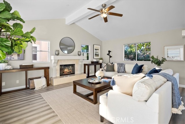 2403 Vanderbilt Lane, Redondo Beach, California 90278, 3 Bedrooms Bedrooms, ,2 BathroomsBathrooms,Residential,Sold,Vanderbilt,SB21246189