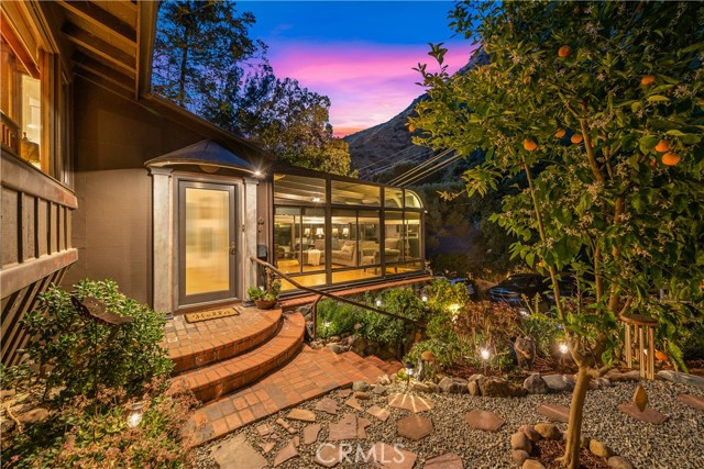 29772 Silverado Canyon Road, Silverado Canyon CA: https://media.crmls.org/medias/61d06aa8-996d-4bd3-b79e-857293be13bc.jpg