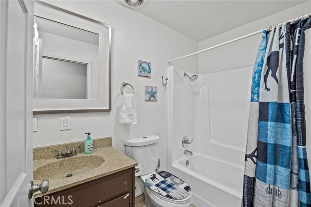 Detail Gallery Image 19 of 32 For 28224 Larchmont Ln, Lake Arrowhead,  CA 92352 - 3 Beds | 2 Baths