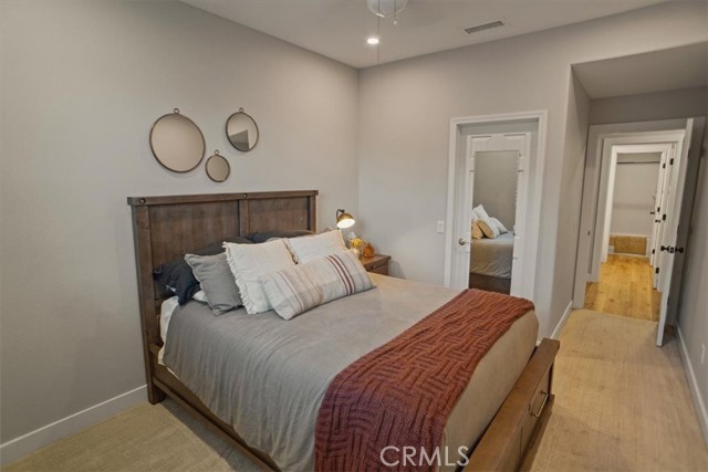 Detail Gallery Image 25 of 43 For 28211 Lorita Ln, Saugus,  CA 91350 - 5 Beds | 2/1 Baths