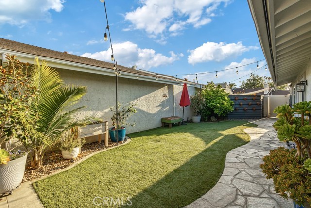 2176 N Pami Circle, Orange CA: https://media.crmls.org/medias/61d16387-7729-412b-a65d-b740ac626e5d.jpg