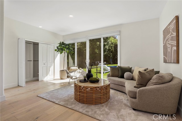 4406 Medley Place, Encino CA: https://media.crmls.org/medias/61d2985c-84fb-4b9f-bac6-71b31177d7da.jpg