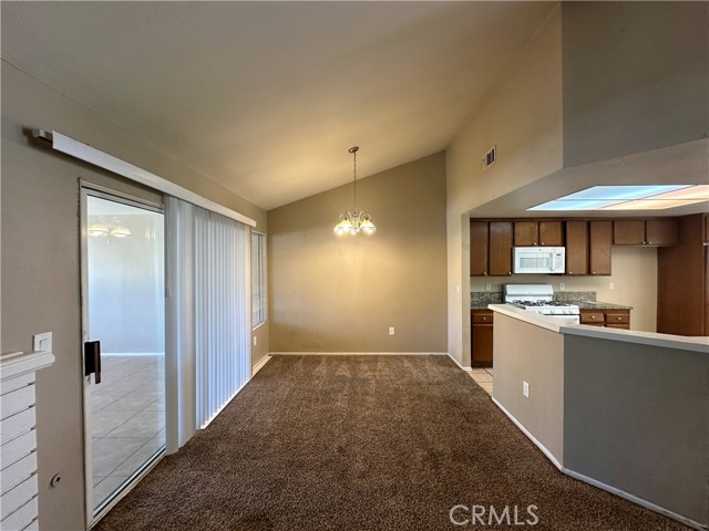 Detail Gallery Image 9 of 53 For 143 Mosport St, Hemet,  CA 92544 - 3 Beds | 2 Baths