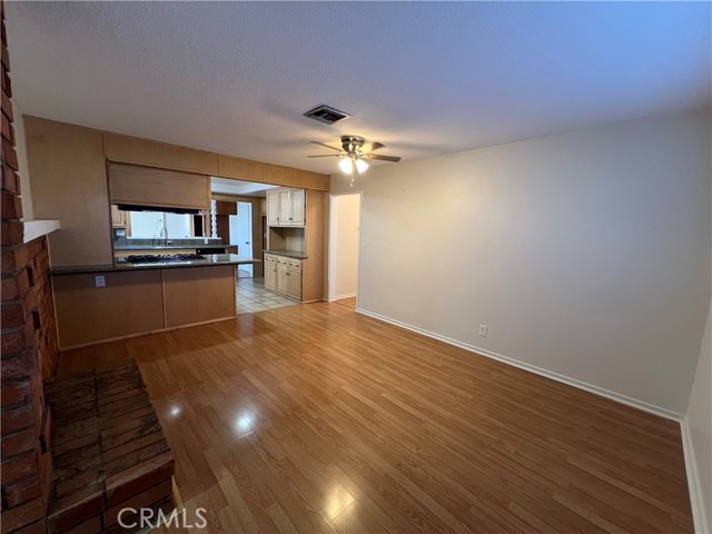 Detail Gallery Image 6 of 38 For 616 S Archer St, Anaheim,  CA 92804 - 5 Beds | 5/1 Baths