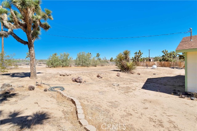 Detail Gallery Image 17 of 24 For 57620 Buena Vista Dr, Yucca Valley,  CA 92284 - 2 Beds | 1 Baths