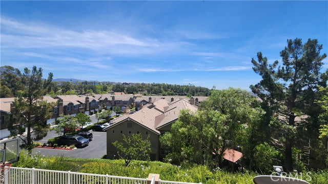 Detail Gallery Image 22 of 33 For 28456 Yosemite Dr, Lake Forest,  CA 92679 - 3 Beds | 3 Baths