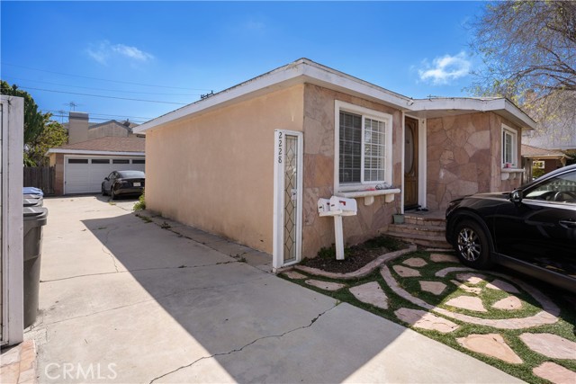 2228 Plant Avenue, Redondo Beach, California 90278, ,Residential Income,Sold,Plant,SB22071294