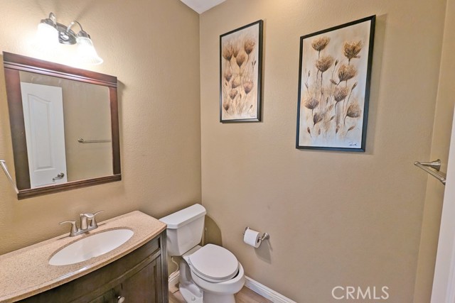 Detail Gallery Image 9 of 34 For 6130 Fairlane Ave, Corona,  CA 92880 - 4 Beds | 2/1 Baths