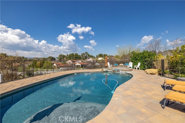 Detail Gallery Image 58 of 68 For 15905 Mandalay Rd, Canyon Country,  CA 91387 - 4 Beds | 3/1 Baths
