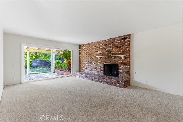 Detail Gallery Image 9 of 22 For 26136 Veva Way, Calabasas,  CA 91302 - 3 Beds | 2 Baths