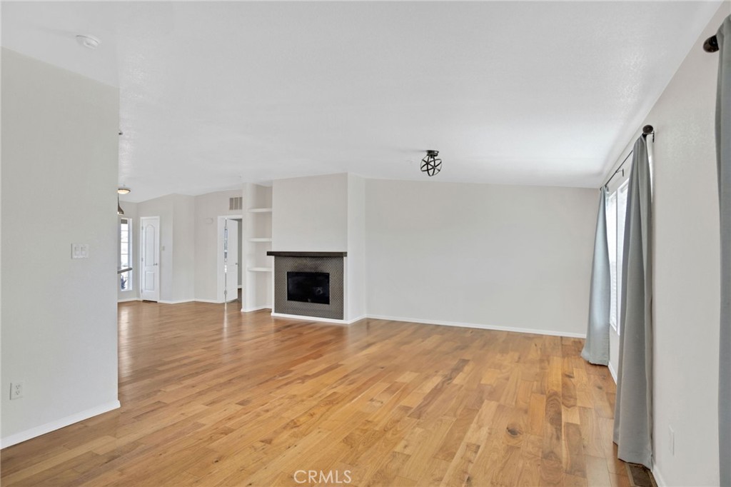 MLS #SR25223213 image #8