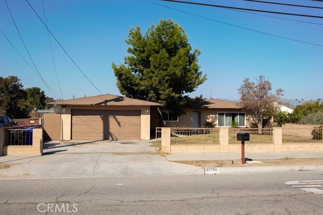 17790 Merrill Ave, Fontana, CA 92335