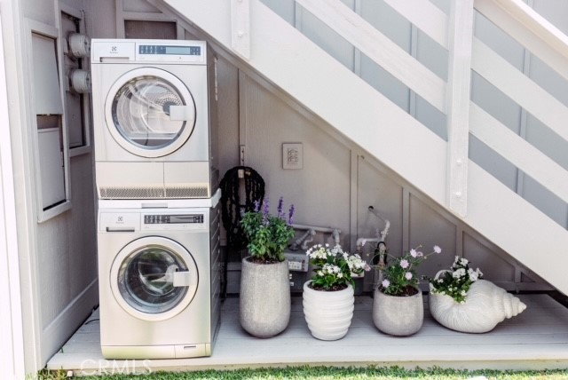 Detail Gallery Image 18 of 21 For 707 1/2 Heliotrope Ave, Corona Del Mar,  CA 92625 - 1 Beds | 1 Baths