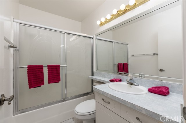 6359 Cherry Hill Avenue, Banning CA: https://media.crmls.org/medias/61d92aef-fae2-4867-b0a7-b5d837fa15bf.jpg