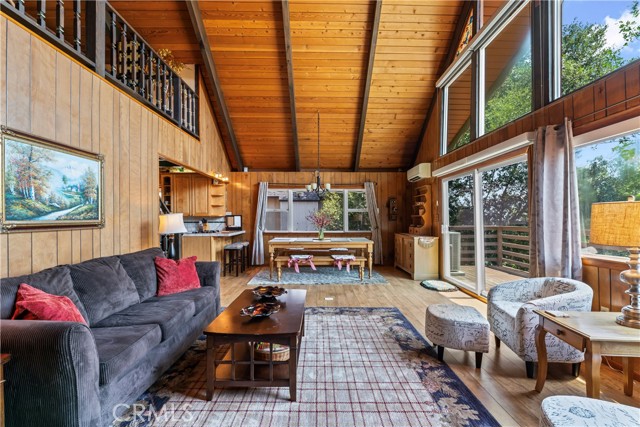 Detail Gallery Image 12 of 42 For 332 Wylerhorn Dr, Crestline,  CA 92325 - 4 Beds | 2/1 Baths
