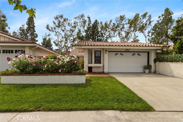 Detail Gallery Image 2 of 38 For 25011 Sunset, Laguna Hills,  CA 92653 - 2 Beds | 2 Baths