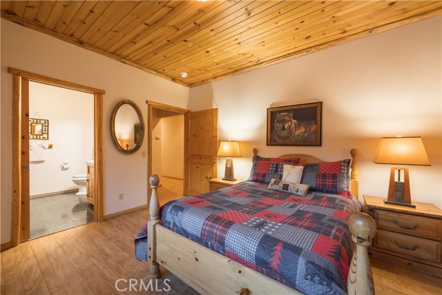 Detail Gallery Image 29 of 42 For 826 Boulder, Big Bear Lake,  CA 92315 - 3 Beds | 2/1 Baths