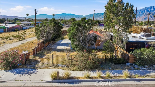 Detail Gallery Image 12 of 67 For 66155 1st, Desert Hot Springs,  CA 92240 - 1 Beds | 1 Baths