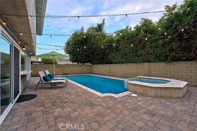 7531 Los Trancos Circle, La Palma CA: https://media.crmls.org/medias/61dd6bc2-9c9f-4129-8de6-2438e3f3281c.jpg