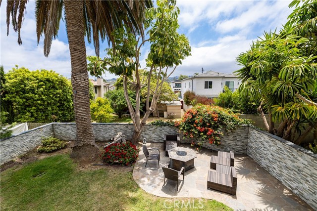 1036 Palos Verdes Boulevard, Redondo Beach CA: https://media.crmls.org/medias/61dd8a38-7ac8-4fc4-984a-17de86008545.jpg