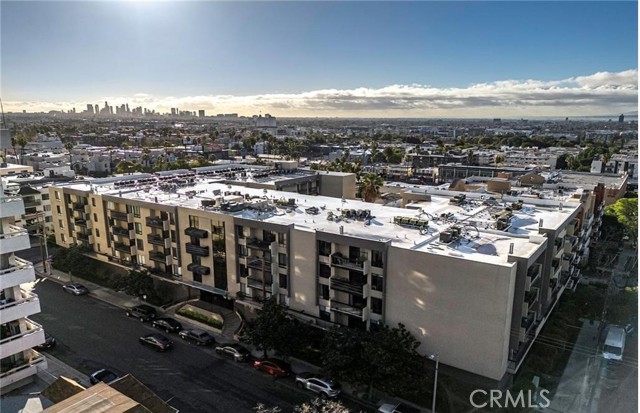 Detail Gallery Image 18 of 18 For 7320 Hawthorn Ave #222,  Los Angeles,  CA 90046 - 1 Beds | 1 Baths
