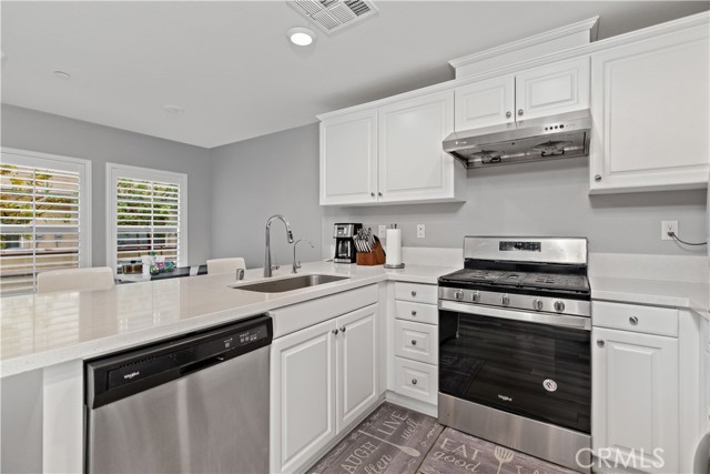 Detail Gallery Image 4 of 28 For 7155 Citrus Ave #408,  Fontana,  CA 92336 - 3 Beds | 2/1 Baths
