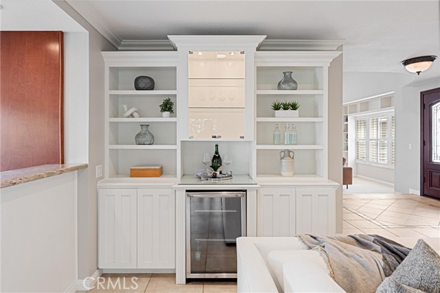 Detail Gallery Image 8 of 37 For 6121 E Breton Cir, Orange,  CA 92869 - 4 Beds | 2/1 Baths