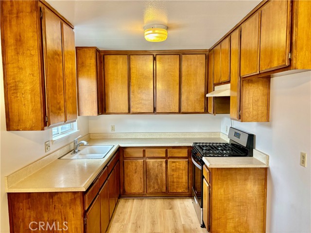 Detail Gallery Image 1 of 8 For 208 S West #5,  Anaheim,  CA 92805 - 1 Beds | 1 Baths