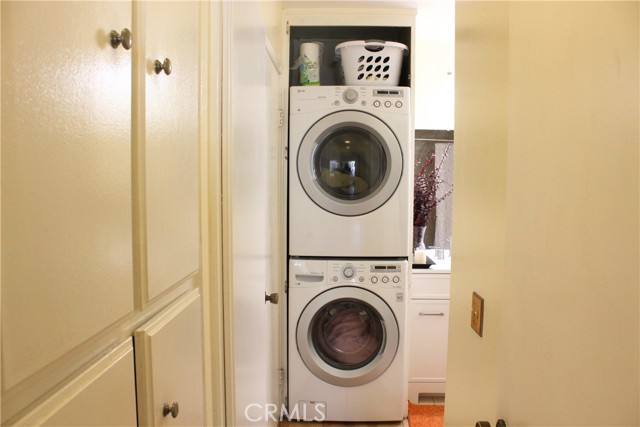 Detail Gallery Image 9 of 21 For 25613 Pine Creek, Wilmington,  CA 90744 - 2 Beds | 1 Baths