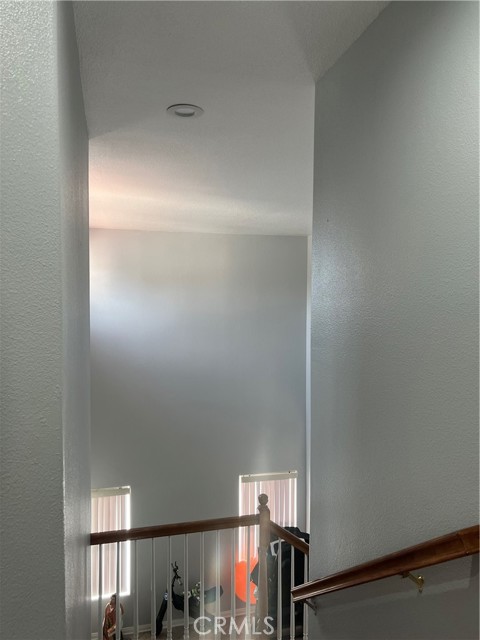 Detail Gallery Image 9 of 18 For 1127 Mcfarland, Wilmington,  CA 90744 - 4 Beds | 3 Baths