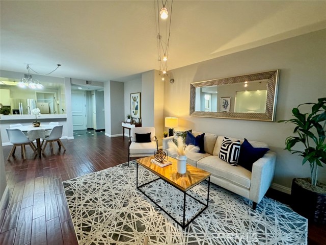 Detail Gallery Image 9 of 56 For 525 E Seaside Way #305,  Long Beach,  CA 90802 - 2 Beds | 1/1 Baths